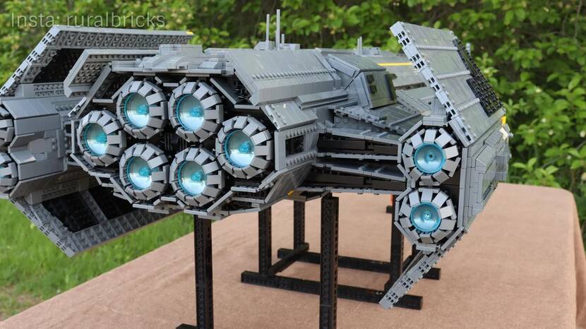 LEGO Super Destroyer uit Helldivers ziet er fenomenaal uit